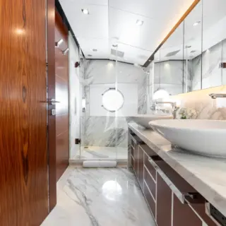 Master en-suite