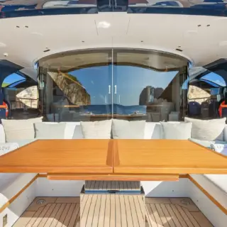 Main deck aft