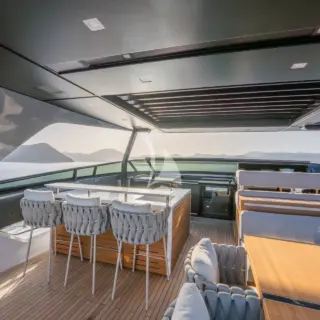 DANLOU - Flybridge Bar Seating 