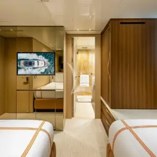 Twin cabin