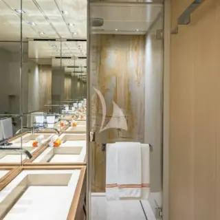 Master cabin bathroom