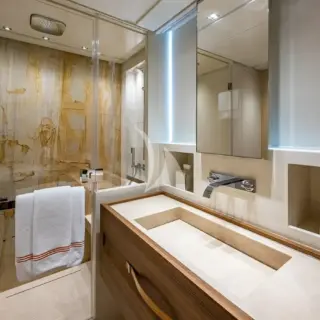 Double cabin bathroom