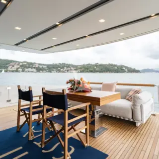 Main deck aft