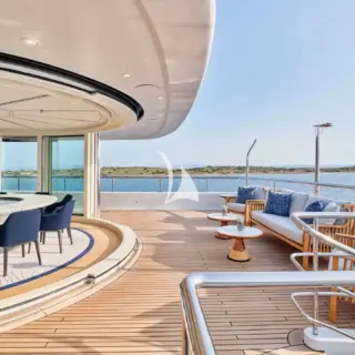 Upper Deck