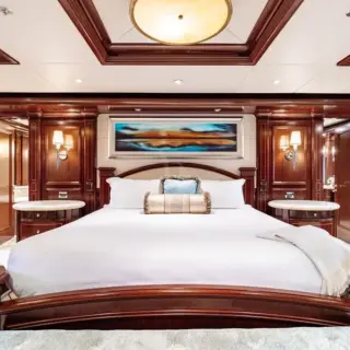 Main Deck Master Suite