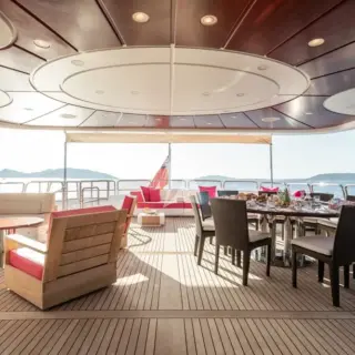 Bridge deck dining