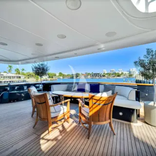 SEASCAPE V - Aft Deck Dining