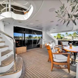 SEASCAPE V - Aft Deck
