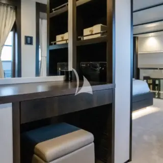 NIGORA - Primary Stateroom - Vanity