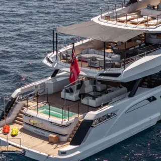 PERLA BIANCA - Aft Decks