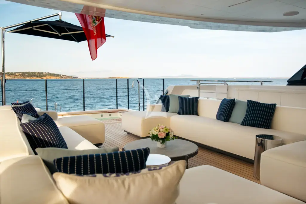 PERLA BIANCA - Main Deck Aft