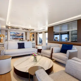 PERLA BIANCA - Main Salon