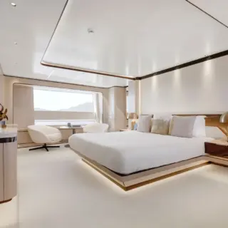 PERLA BIANCA - Master on Main