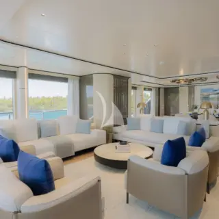 PERLA BIANCA - Main Salon