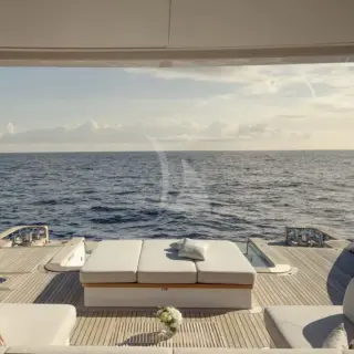 CADA DIA - Beach Aft