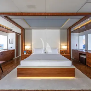 GHOST III - MASTER CABIN