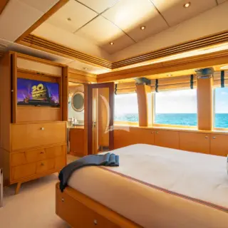 VICTORIA DEL MAR - VIP - Main Deck Fwd