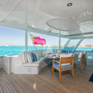 VICTORIA DEL MAR - Main Deck Aft
