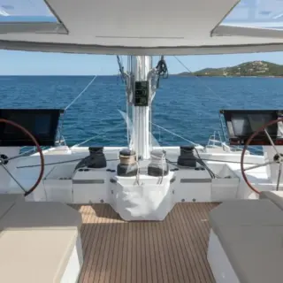 BLUESATION Sistership: Cockpit