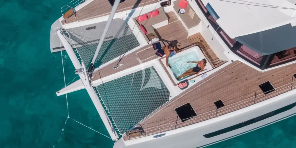 BLUESATION Sistership: Exterior