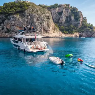 1 LORENA at anchor with toys