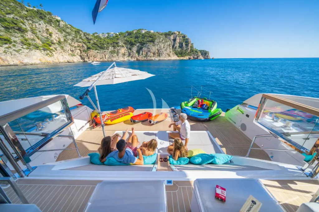 1 LORENA - Swim Platform with water toys