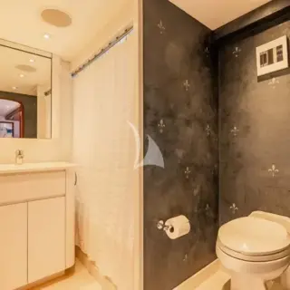 Primary Stateroom Ensuite