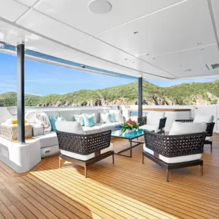 CANOE CANOE - Main deck aft