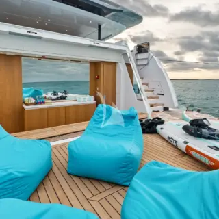 CANOE CANOE - Beach Club Lifestyle