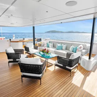 CANOE CANOE - Main deck aft