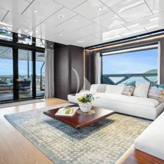 CANOE CANOE - Main Salon