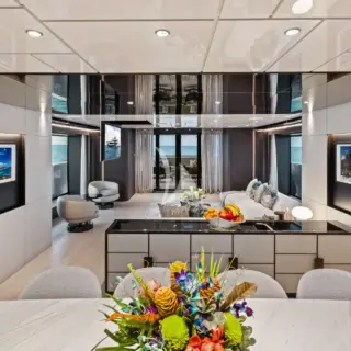 CANOE CANOE - Main Salon - Dining