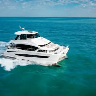 MARY'S GRACE - Underway