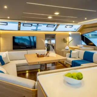 MARY'S GRACE - Main Salon/Living