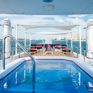 YCM FIFTY - Jacuzzi on the sun deck (pre-refit)