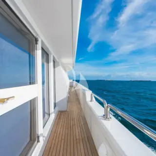 YCM FIFTY - Direct access to the exterior from the Master cabin