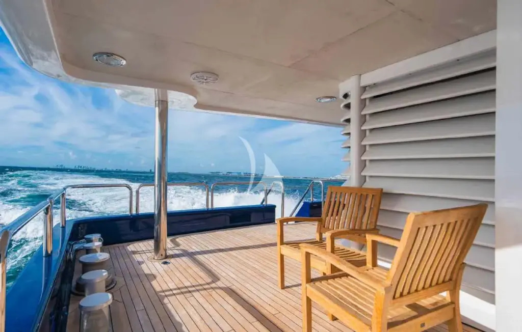 YCM FIFTY - Rear deck