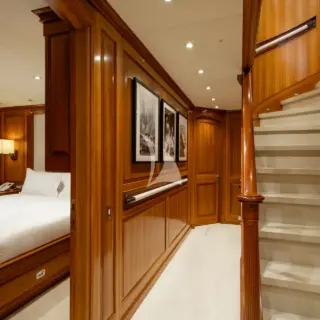 PERSEUS - Lower guest 