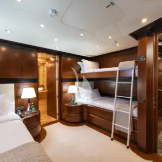 HOLIDAY - Twin cabin