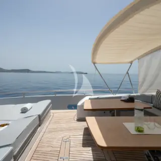 Lounge area on Flybridge