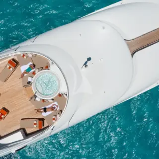 AVALON - Sundeck aerial