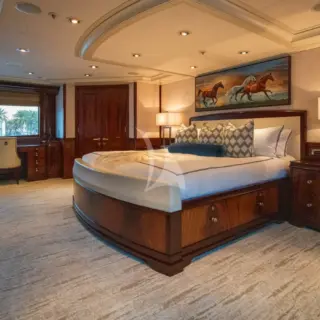 AVALON - Master cabin