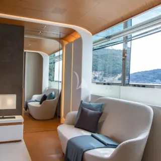Main Deck - Master Cabin