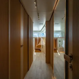 Master Stateroom Foyer 