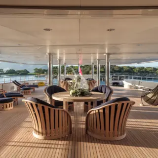 NOMAD - Main deck aft