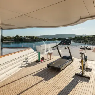 NOMAD - Upper deck gym