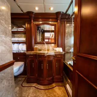 V.I.P stateroom en-suite