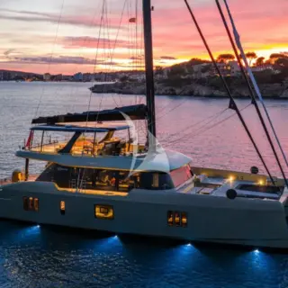 A-PLAN - At anchorage by night