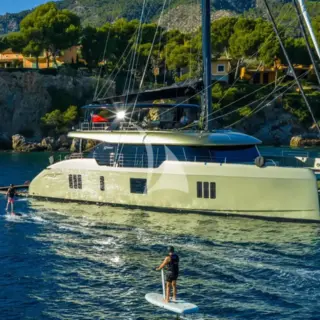 A-PLAN - At anchorage with watertoys