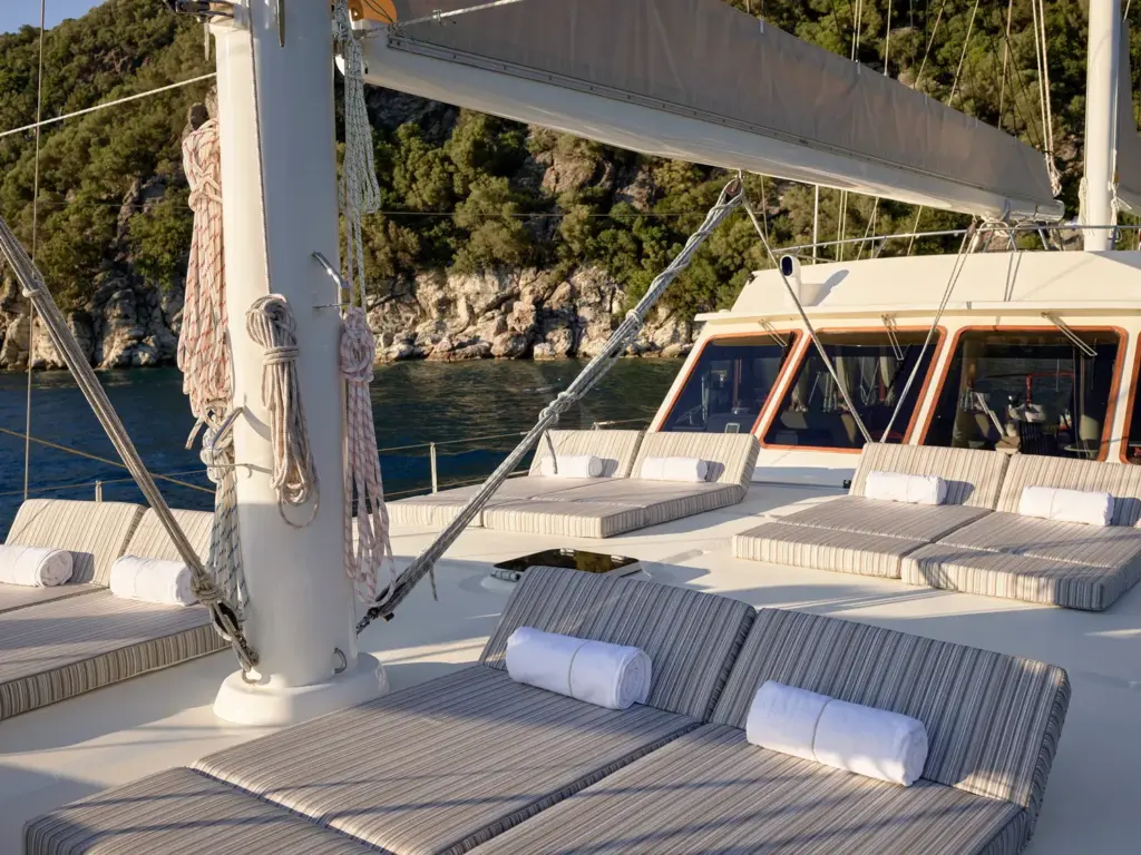 KAFTAN - Forward Suntanning Area